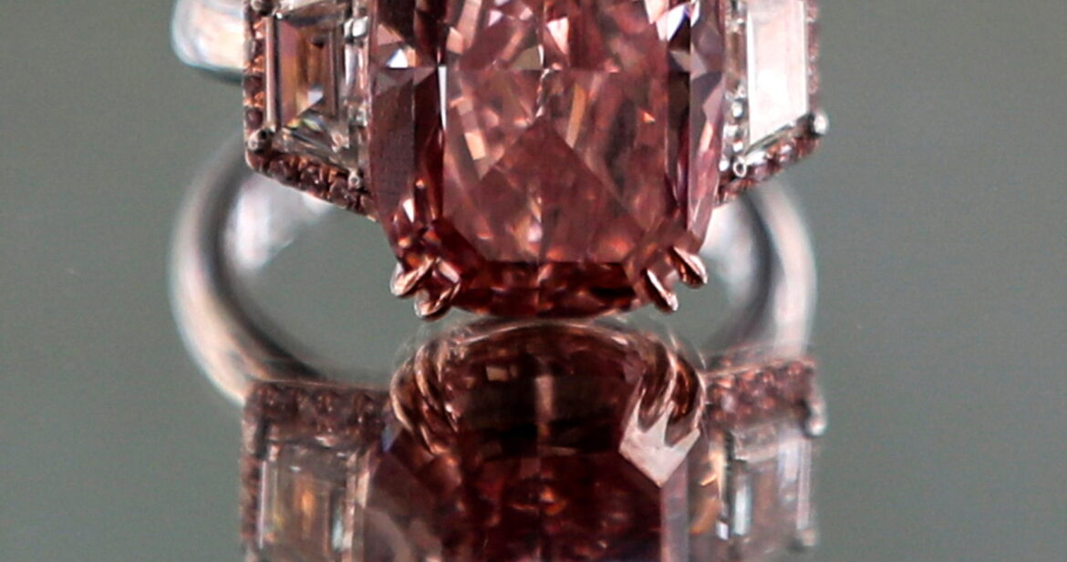 Record price per carat fetched at auction for 'Rosenberg Williamson Pink Star'